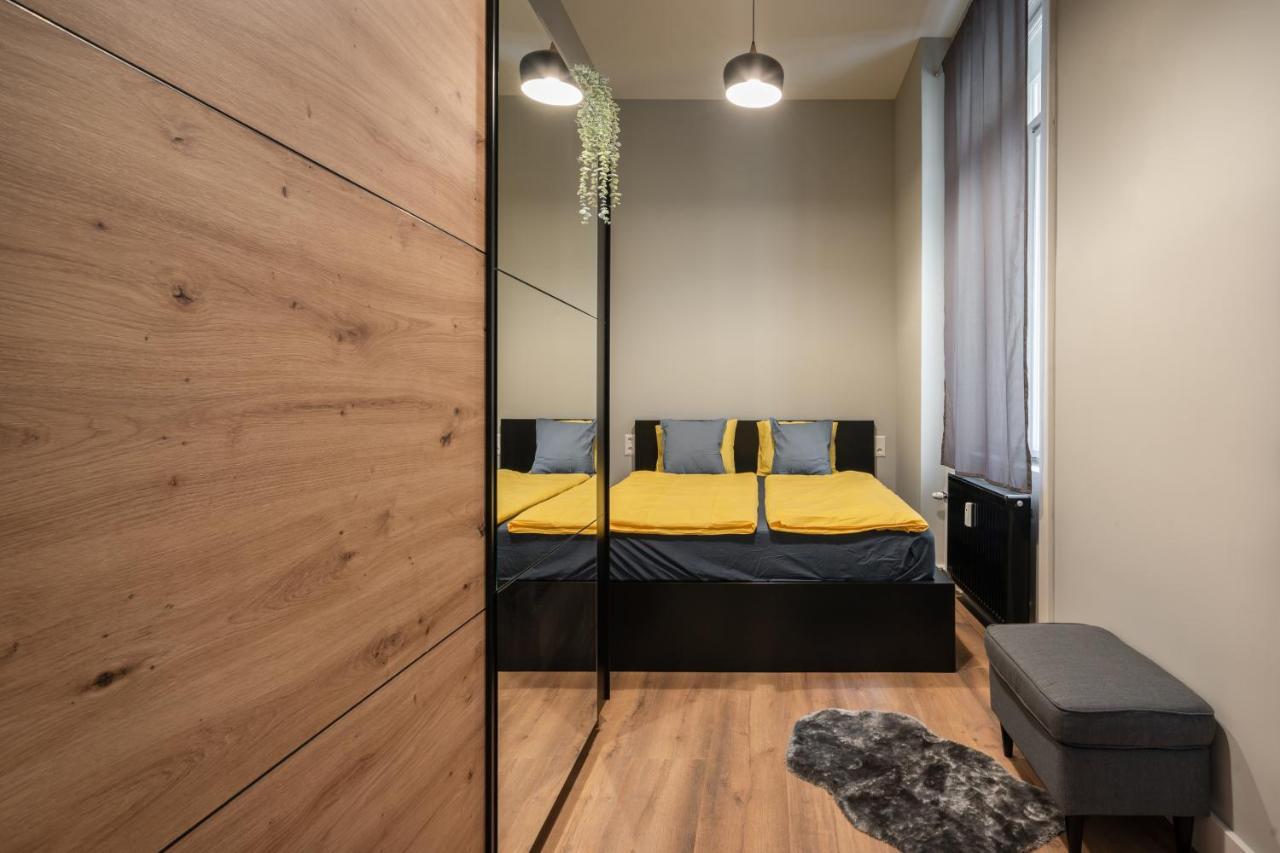 Buenos Boutique - A/C, 2 Bathrms, Amazing View Lägenhet Budapest Exteriör bild
